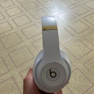 Wireless Studio3 Beats Headphones